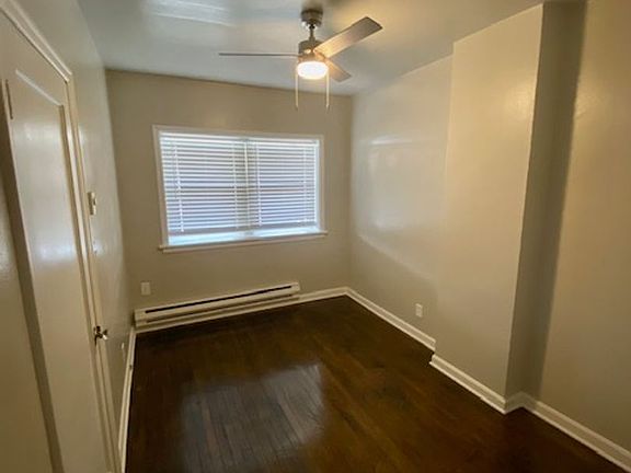 4th image of 2911 E Diamond Ave Unit F