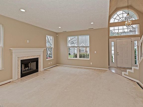 2nd image of 54 W Stonebrooke Dr #2