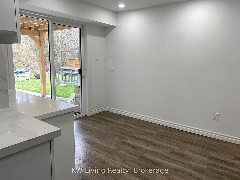 55 Collin Ct #BASEMENT — Photo 3