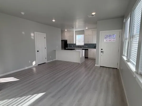 2008 NW 27th St, Oklahoma City, OK