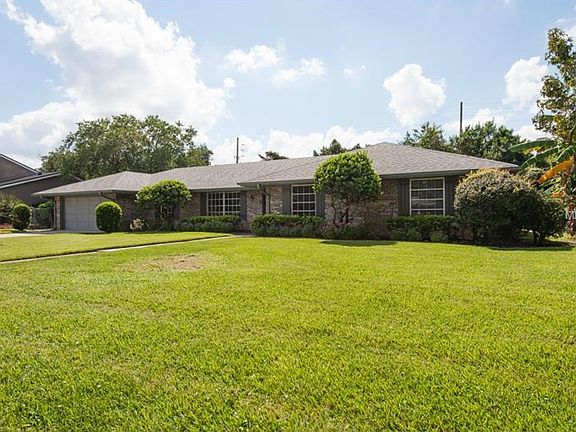 2nd image of 1814 Biscayne Dr
