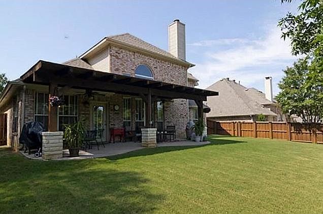 2nd image of 2108 Longfellow Ln