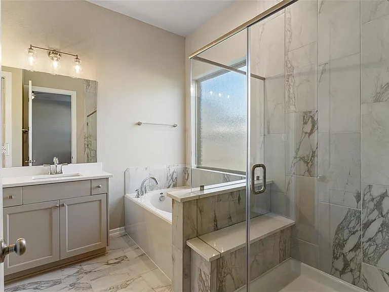 4207 Maple Glen Dr — Photo 28