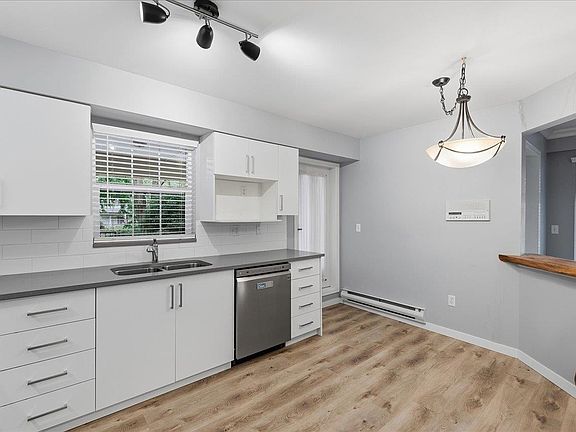 3rd image of 5556 14th Ave #105