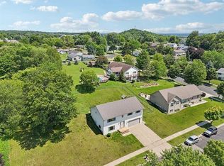 1922 Amanda Drive, Reedsburg, WI 53959