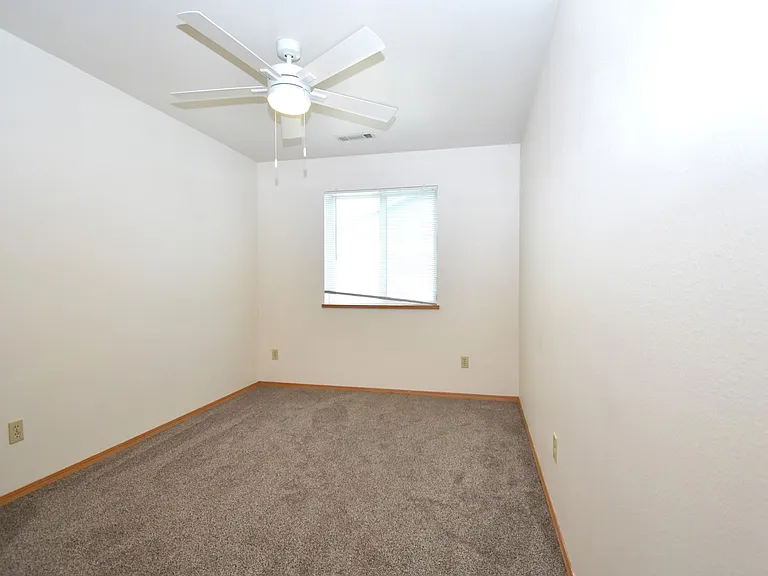 8 Michael Grove Ave #14 — Photo 8