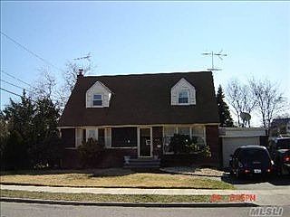 1st image of 1511 Caryl Ct