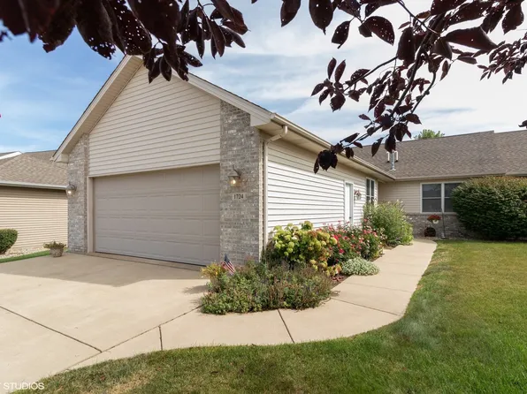 1724 Mid Court Dr, Bourbonnais, IL 60914