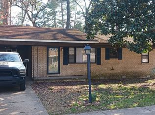 6213 Denham Dr, Little Rock, AR 72209