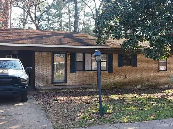 6213 Denham Dr, Little Rock, AR 72209