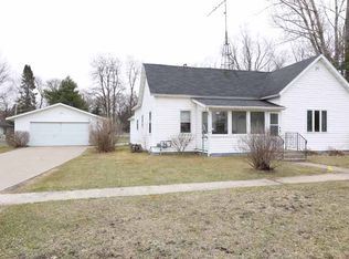 620 S Center St, Plainfield, WI 54966