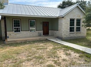 17 Ernst Rd, Boerne, TX 78006