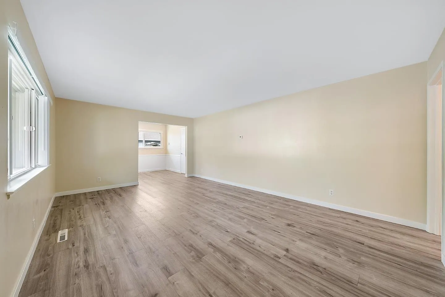 2 bed, 1000 sqft, $3,750 — Photo 4