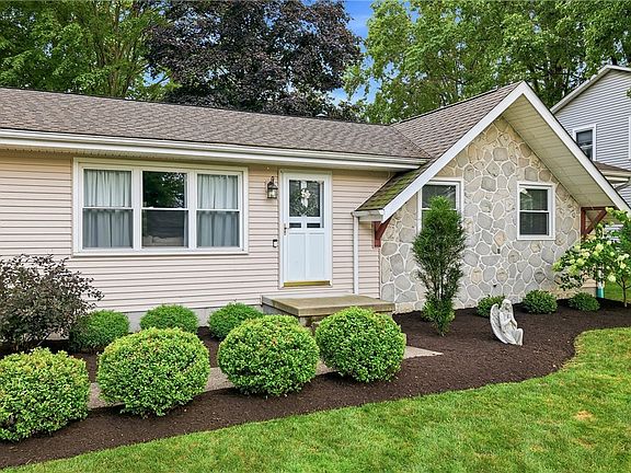 2nd image of 6955 Colleen Dr