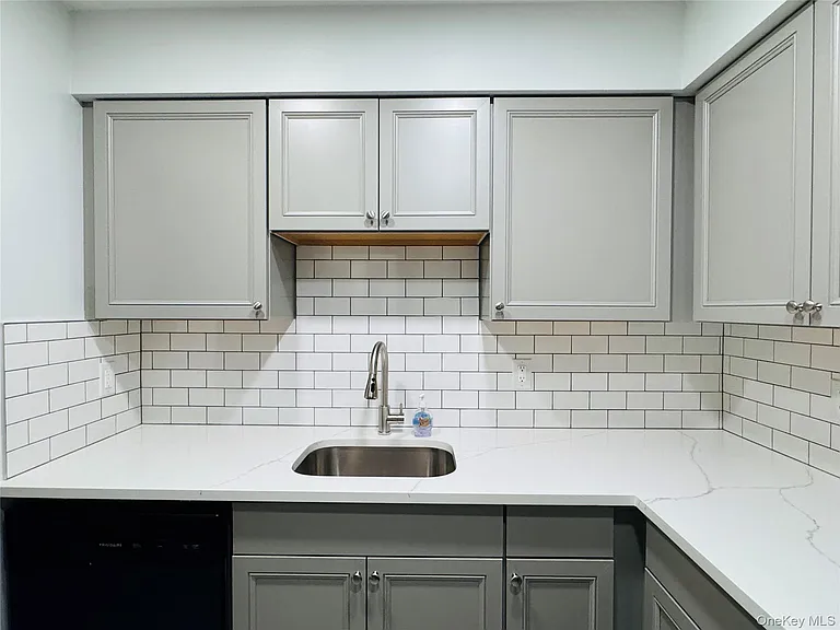 1 Ruth Ct — Photo 6