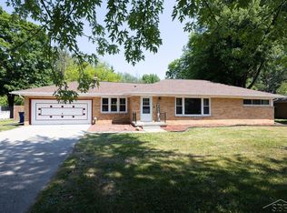 4352 Shattuck Rd, Saginaw, MI 48603