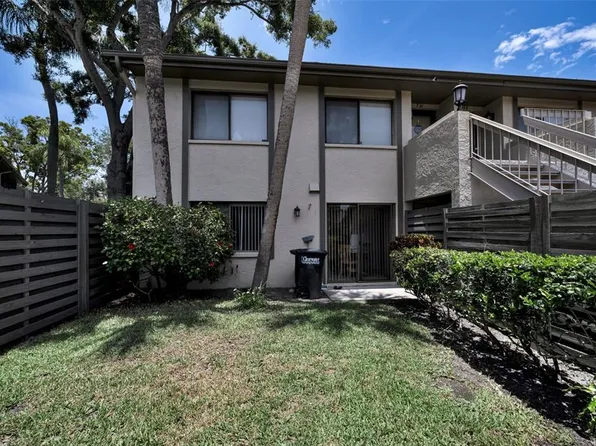 3165 Landmark Dr APT 711, Clearwater, FL 33761