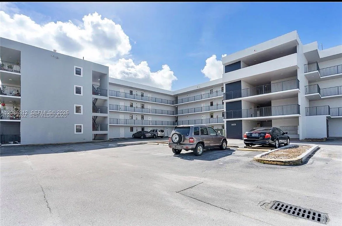 El Pueblo De Vera Condo — Photo 1