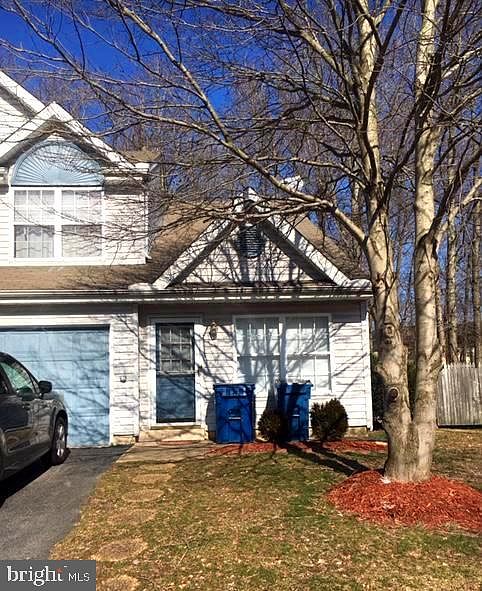 1st image of 17 Forest Glen Ct