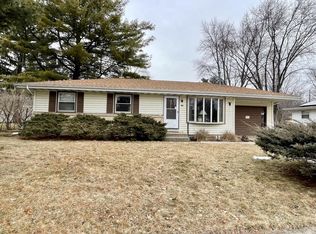 2815 Mohican Rd, Janesville, WI 53545