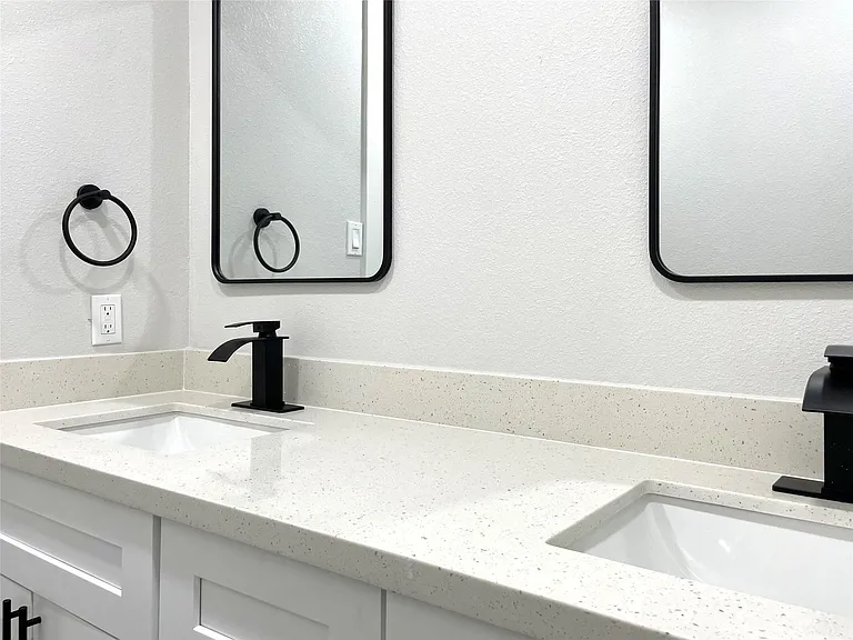 20919 Hall Colony Ct — Photo 27
