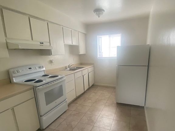 3rd image of 1800 Kidder Ave