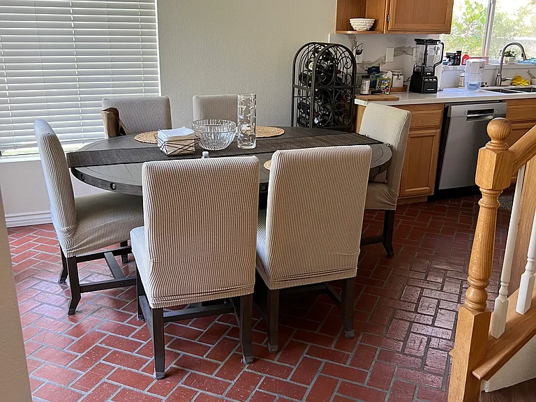 Breakfast nook