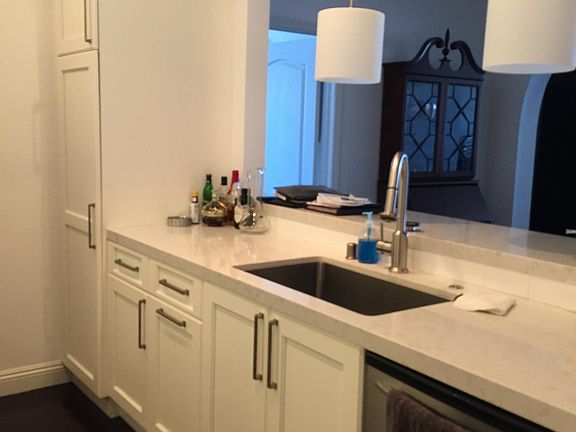 5th image of 828 N Hudson Ave APT 204