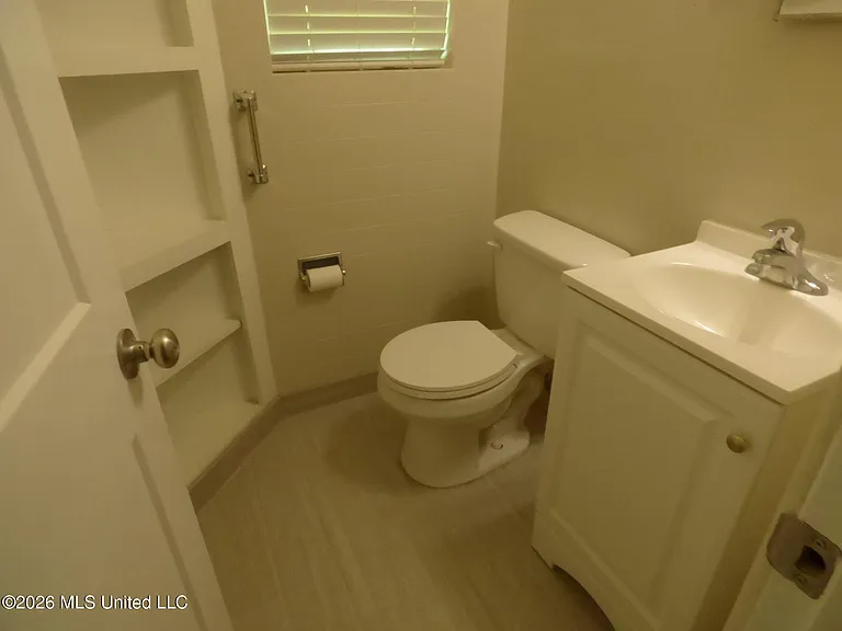 2083 Martin Rd — Photo 12