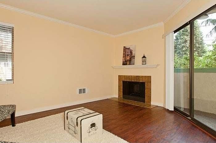 1st image of 3024 NE 143rd St APT 205