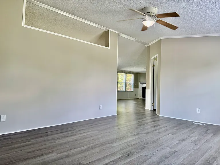 210 White Pine Dr — Photo 8