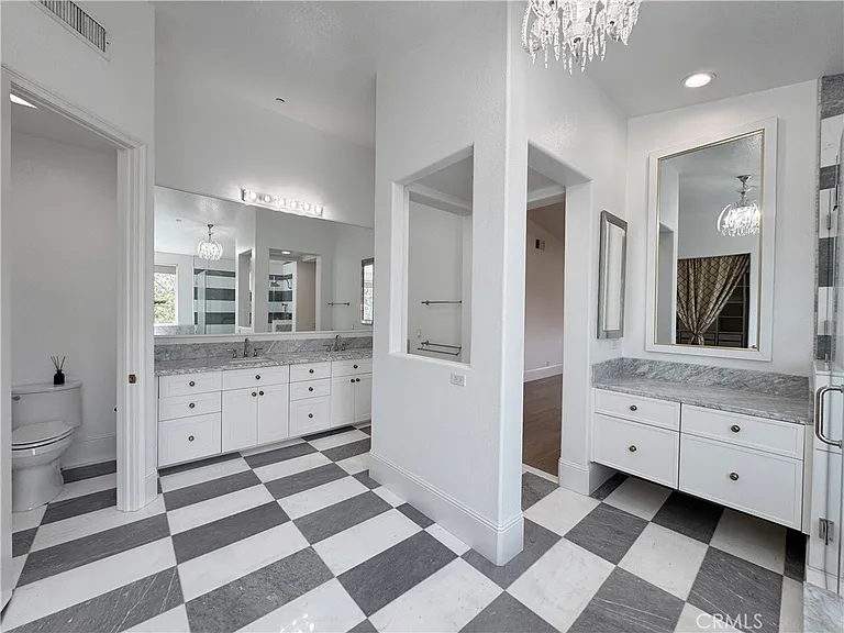 2856 Eider St — Photo 44