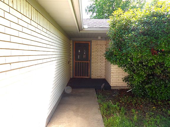 5th image of 4536 SE Ellsworth Ave