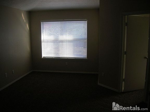 5th image of 8023 Lynnhaven Pl NW