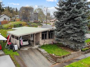 220 W 14th St, The Dalles, OR