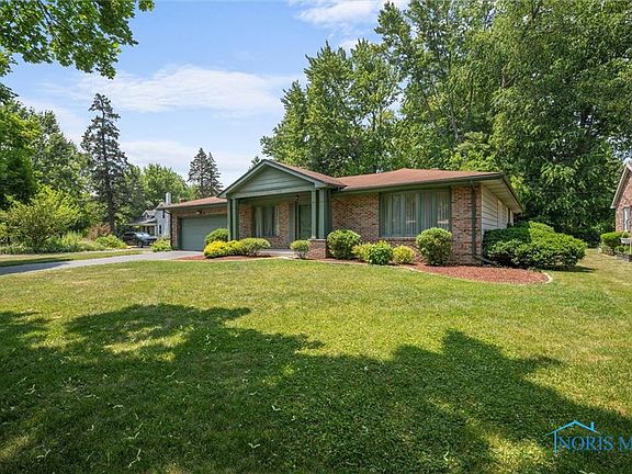 2nd image of 2217 Meadowcroft Ln
