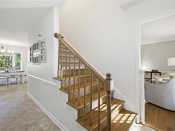 5th image of 4604 Valleymeade Ct
