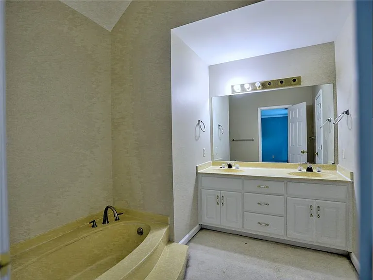 2101 Mark Hall Ct NE — Photo 21