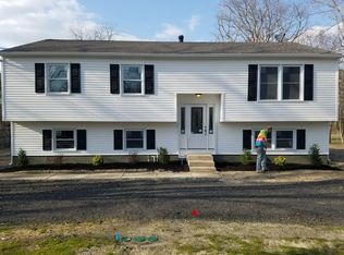 11 Moore Rd, Tabernacle, NJ 08088