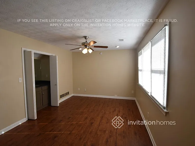 2795A Coventry Grn SE — Photo 3