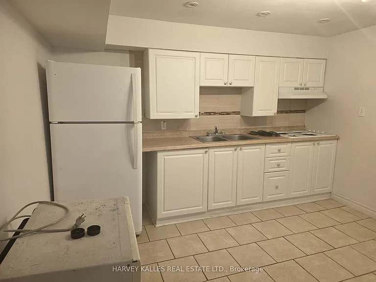 54 Aileen Rd — Photo 3