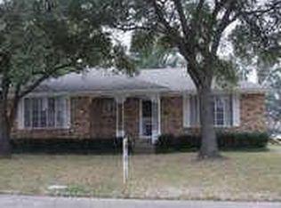 2537 Norsworthy Dr, Dallas, TX 75228