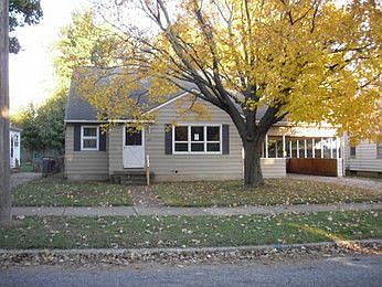 1st image of 1310 Houseman Ave NE