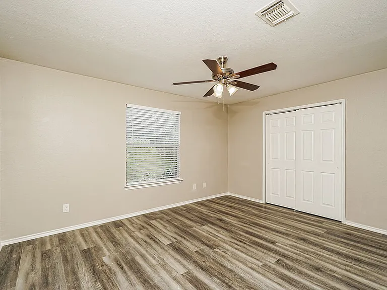 3329 Whisper Mnr — Photo 13