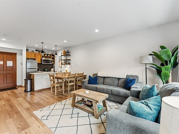 4th image of 195 River Run Road UNIT 8015
