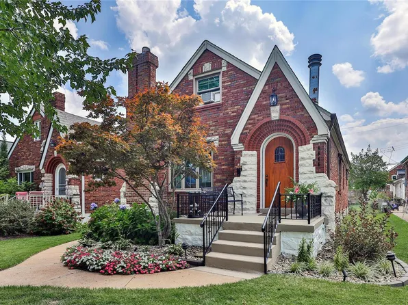 6546 Lindenwood Pl, Saint Louis, MO 63109