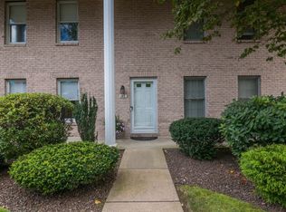 Castle Hill, Agawam, MA 01001