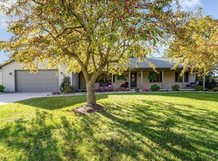 4041 Oakside Dr, Saginaw, MI 48603