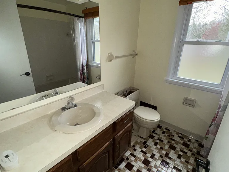 51 Stonington Dr — Photo 17