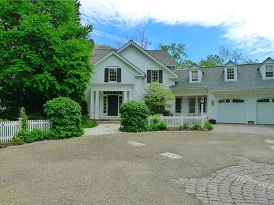 7445 Old Mill Rd, Gates Mills, OH, 44040